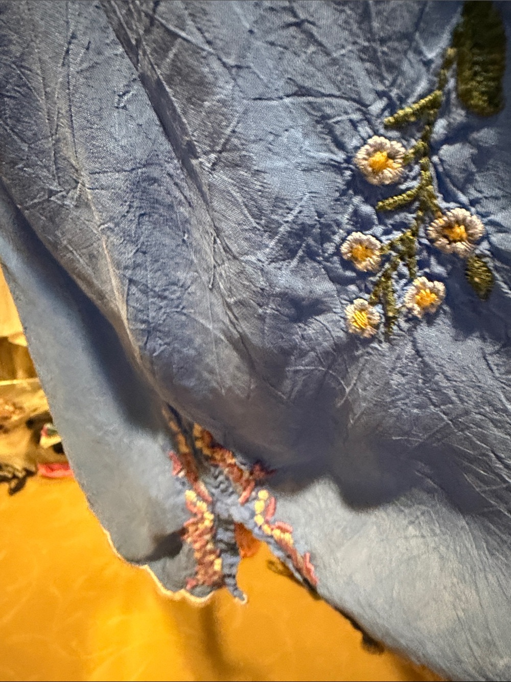 Johnny Was Blue Floral Embroidered V-Neck Top L - Picture 4 of 6